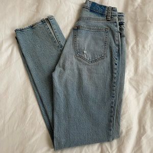Abercrombie 90s Ultra High Rise Straight Jeans